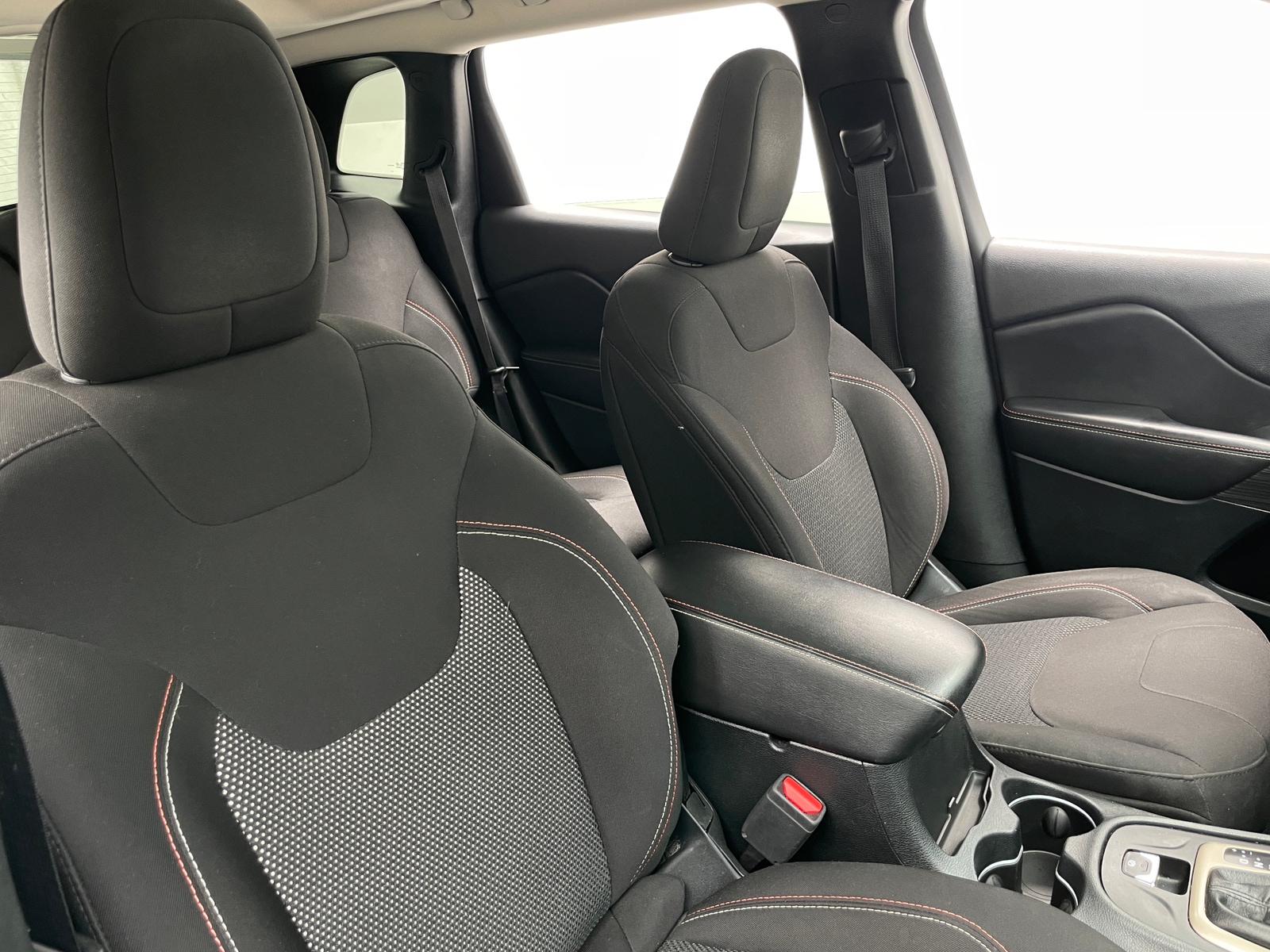 Thumbnail: 2016 Jeep Cherokee - 2