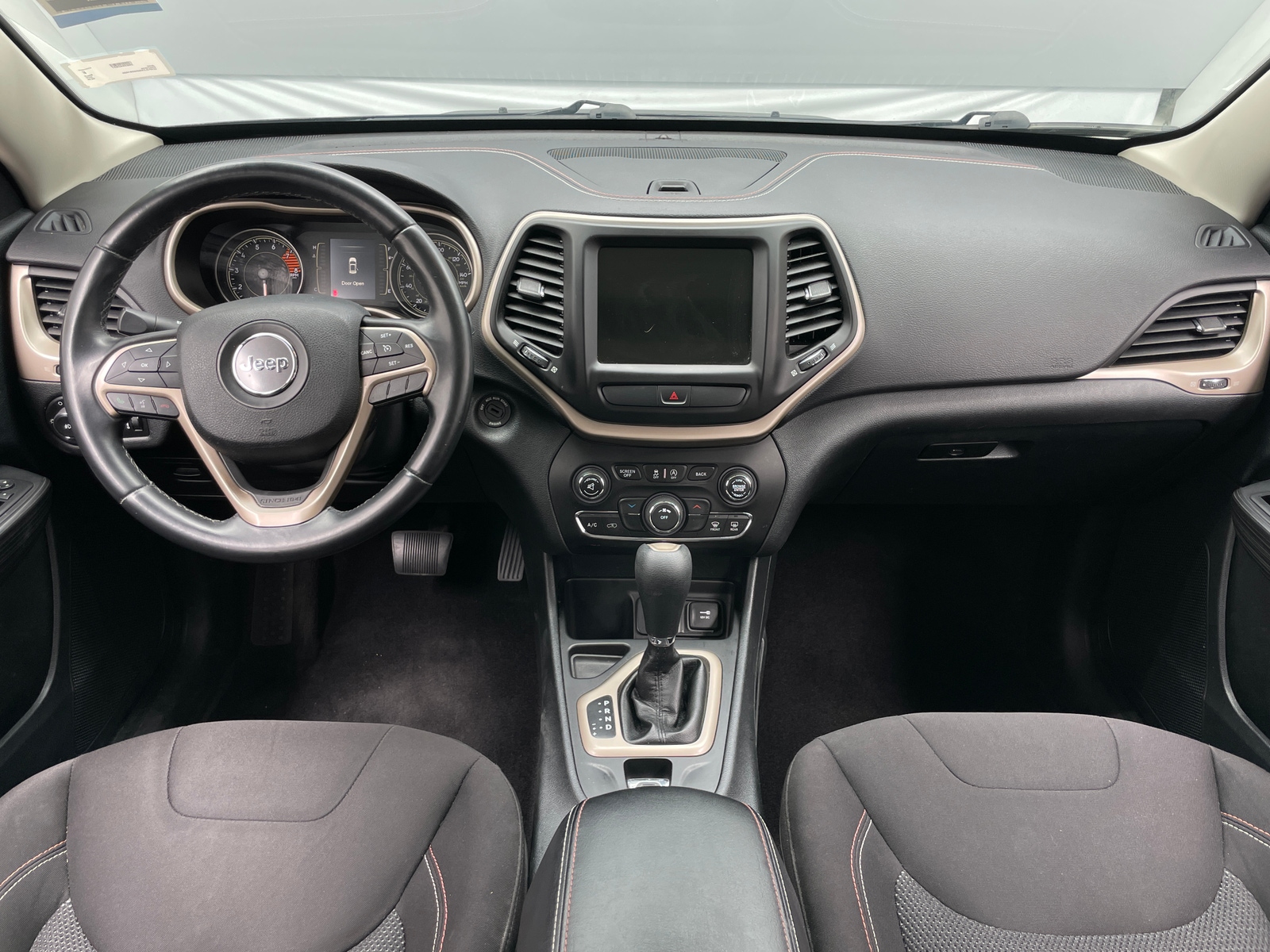 Thumbnail: 2016 Jeep Cherokee - 3