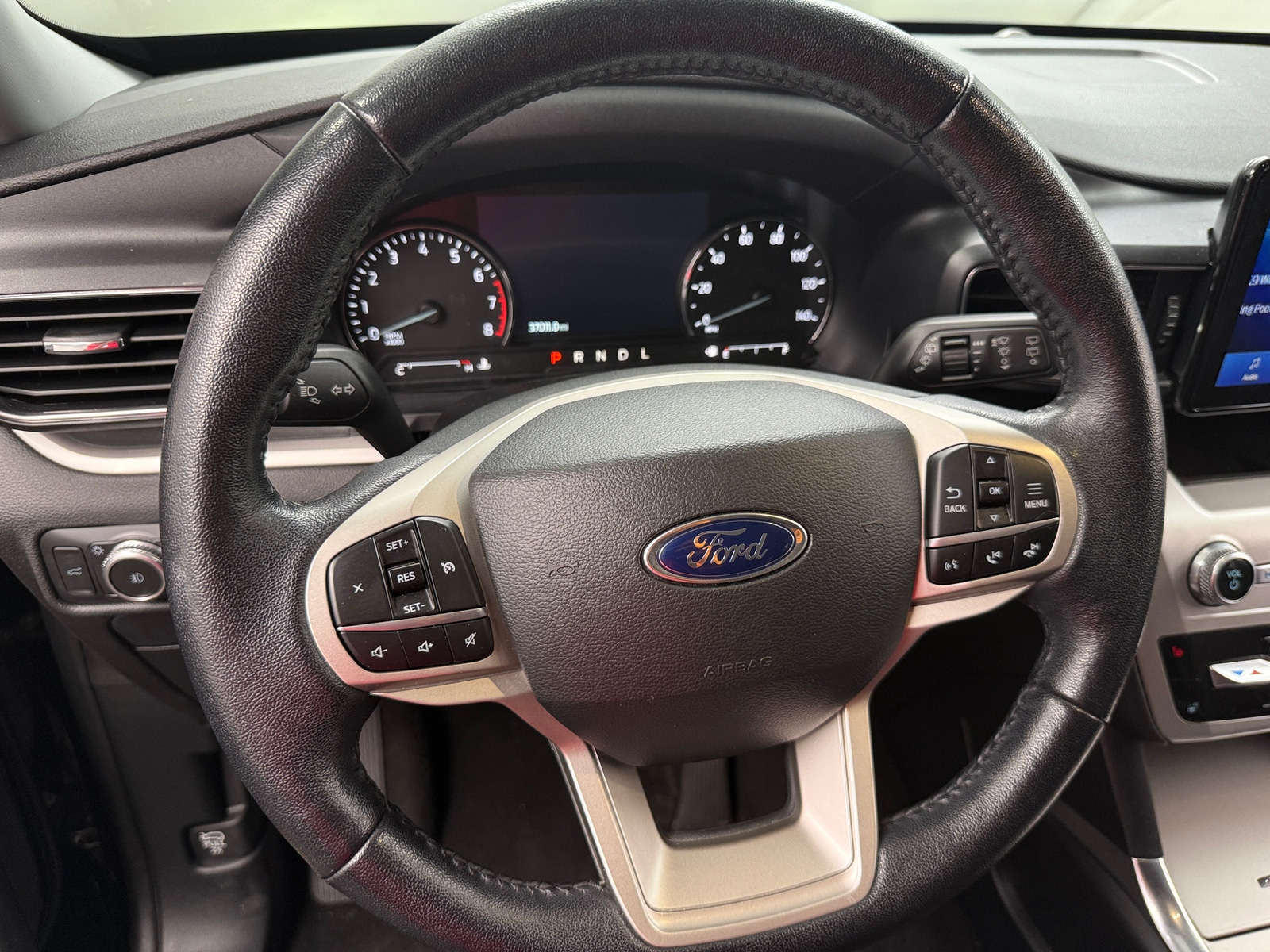Thumbnail: 2022 Ford Explorer - 5