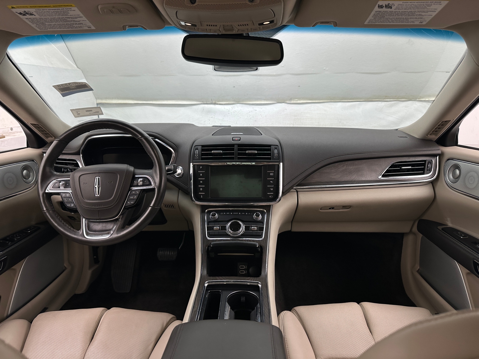 Thumbnail: 2018 Lincoln Continental - 2
