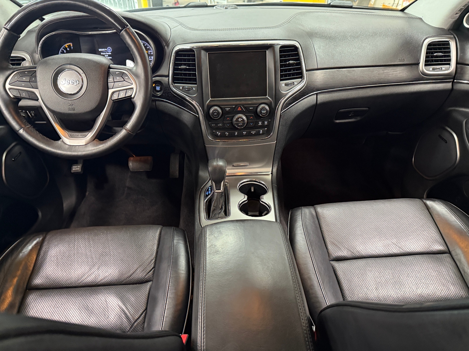 Thumbnail: 2017 Jeep Grand Cherokee - 2