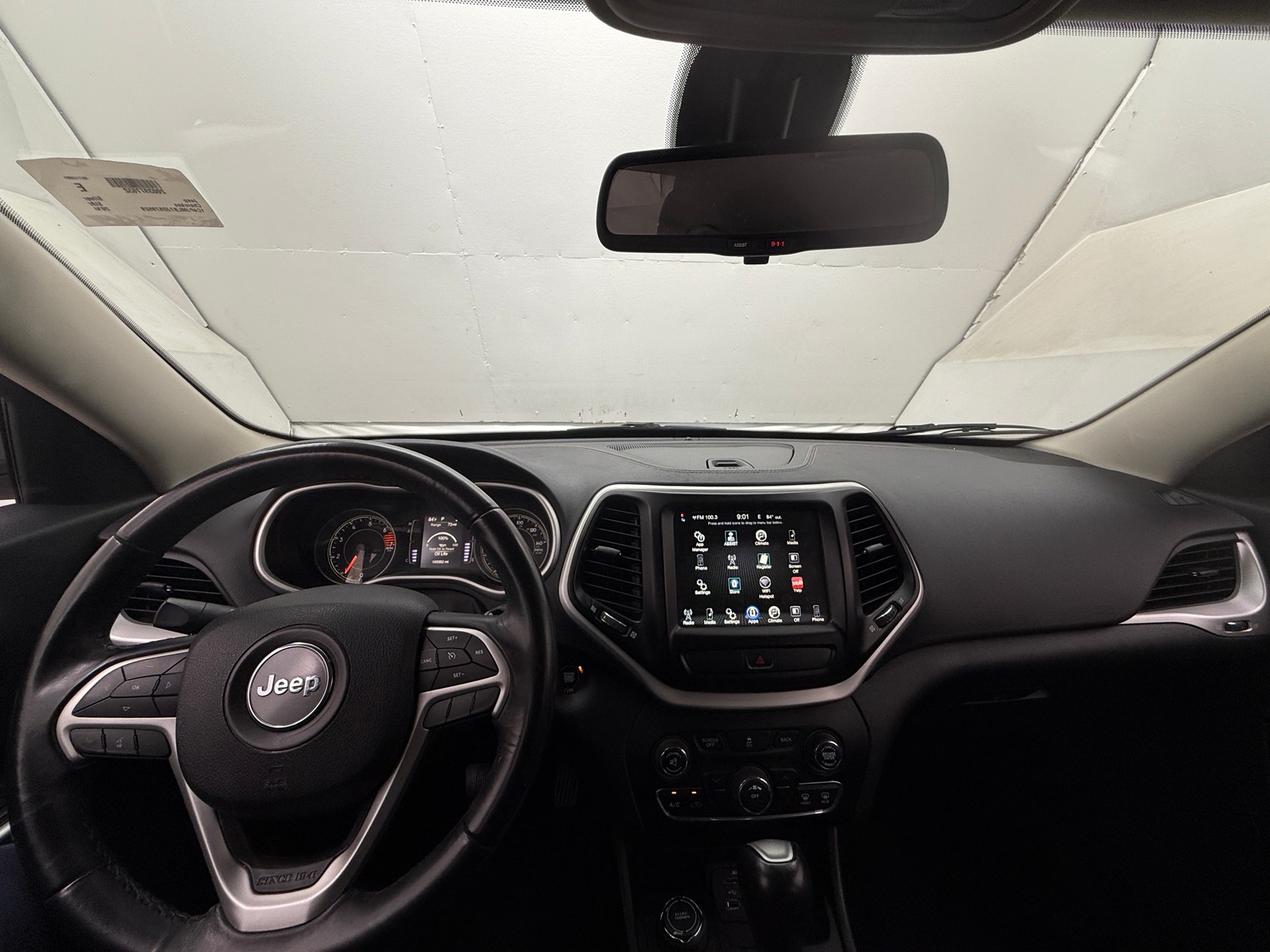 Thumbnail: 2018 Jeep Cherokee - 3