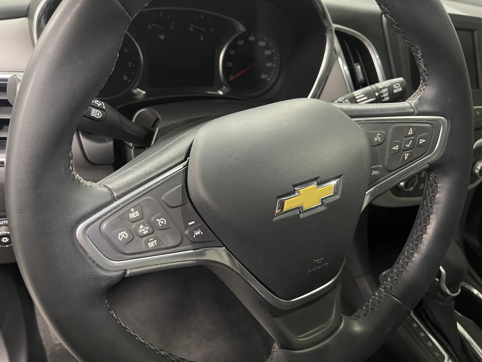 Thumbnail: 2023 Chevrolet Equinox - 5