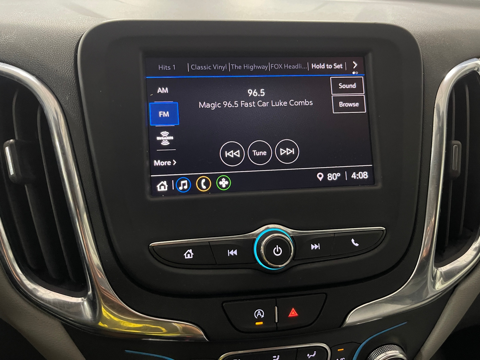 Thumbnail: 2023 Chevrolet Equinox - 4