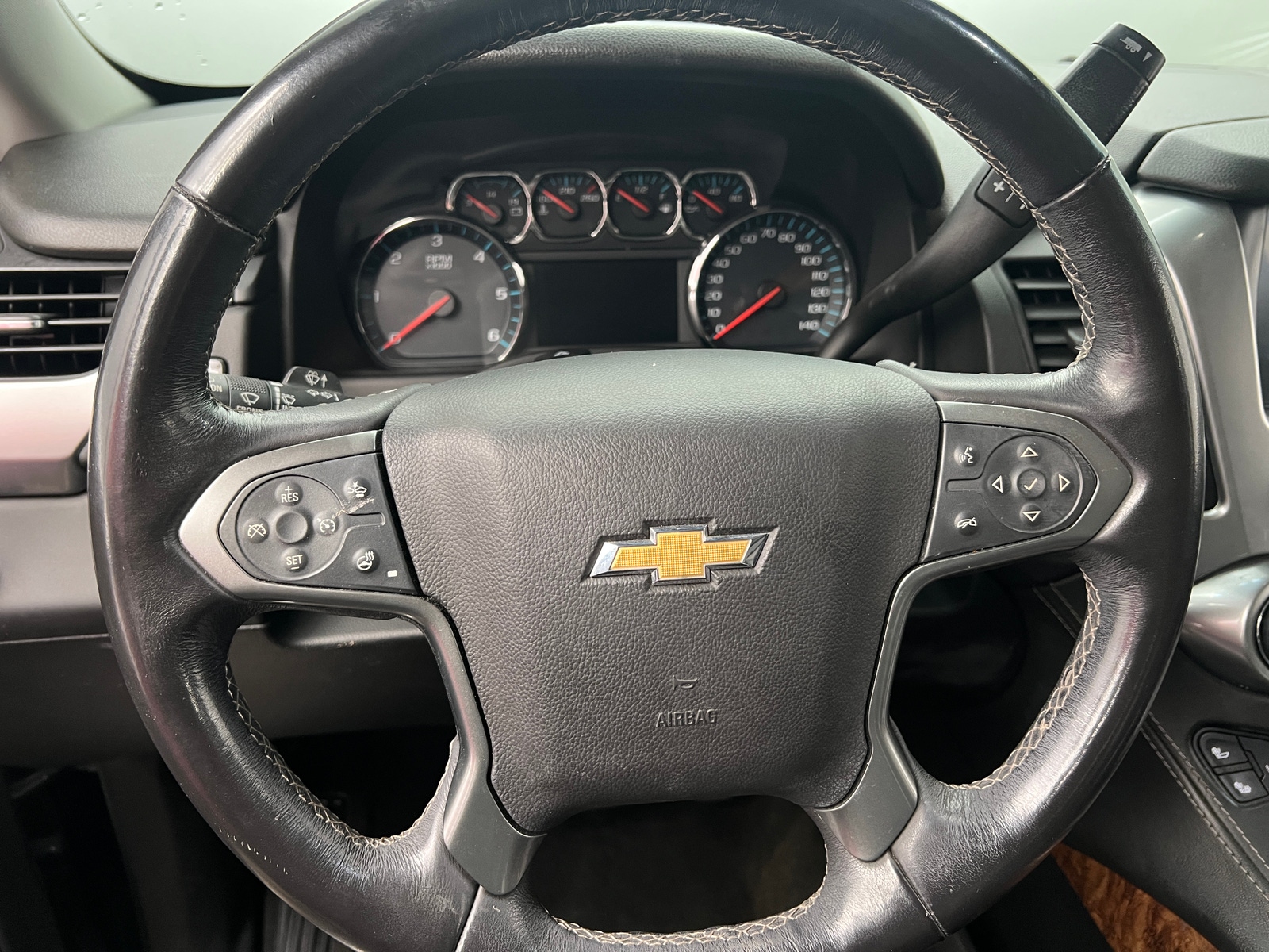 Thumbnail: 2018 Chevrolet Suburban - 4