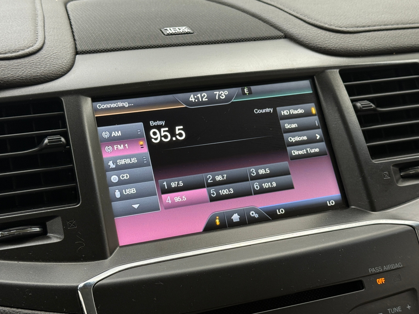 Thumbnail: 2014 Lincoln MKS - 3