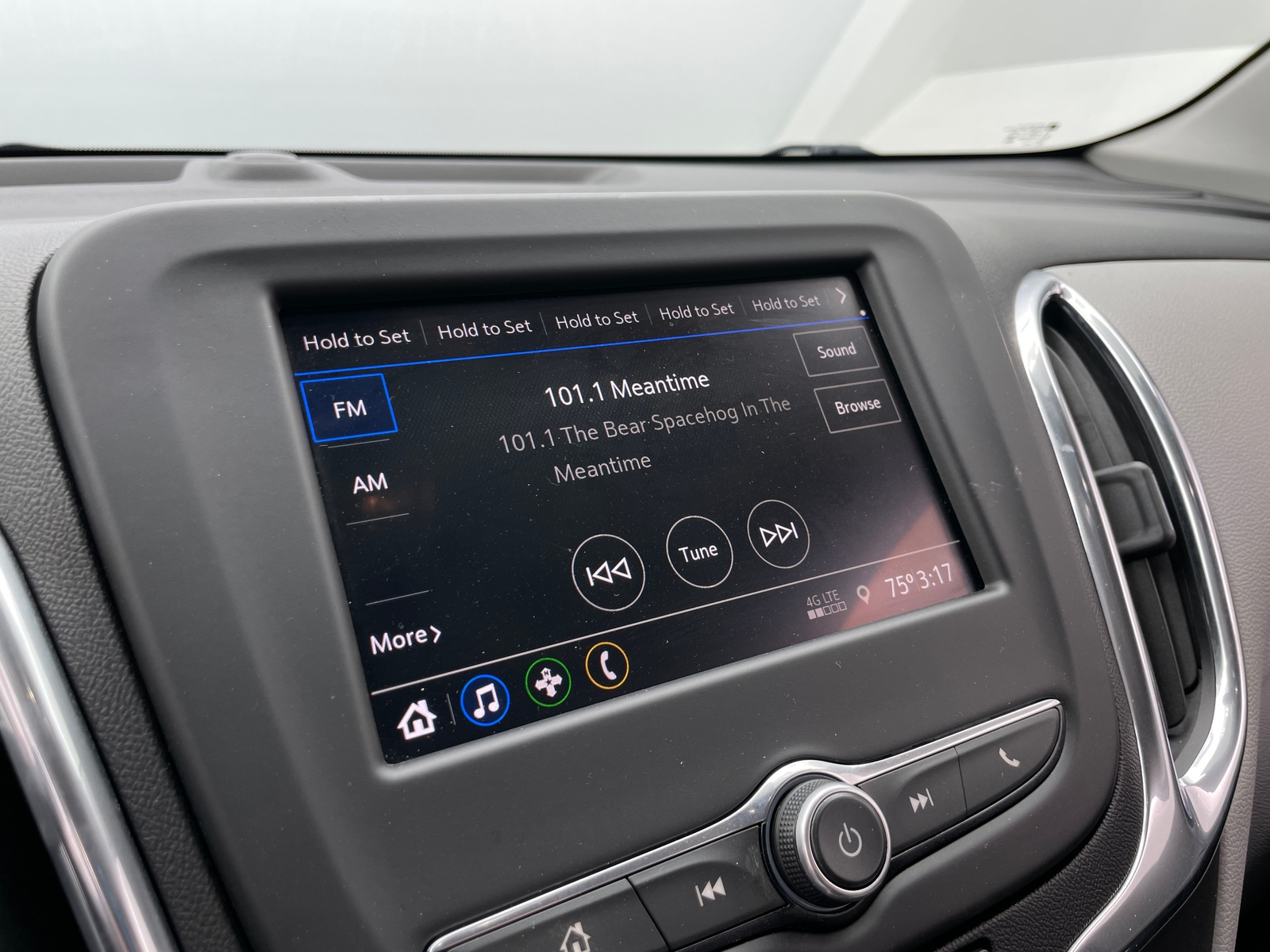 Thumbnail: 2020 Chevrolet Equinox - 4
