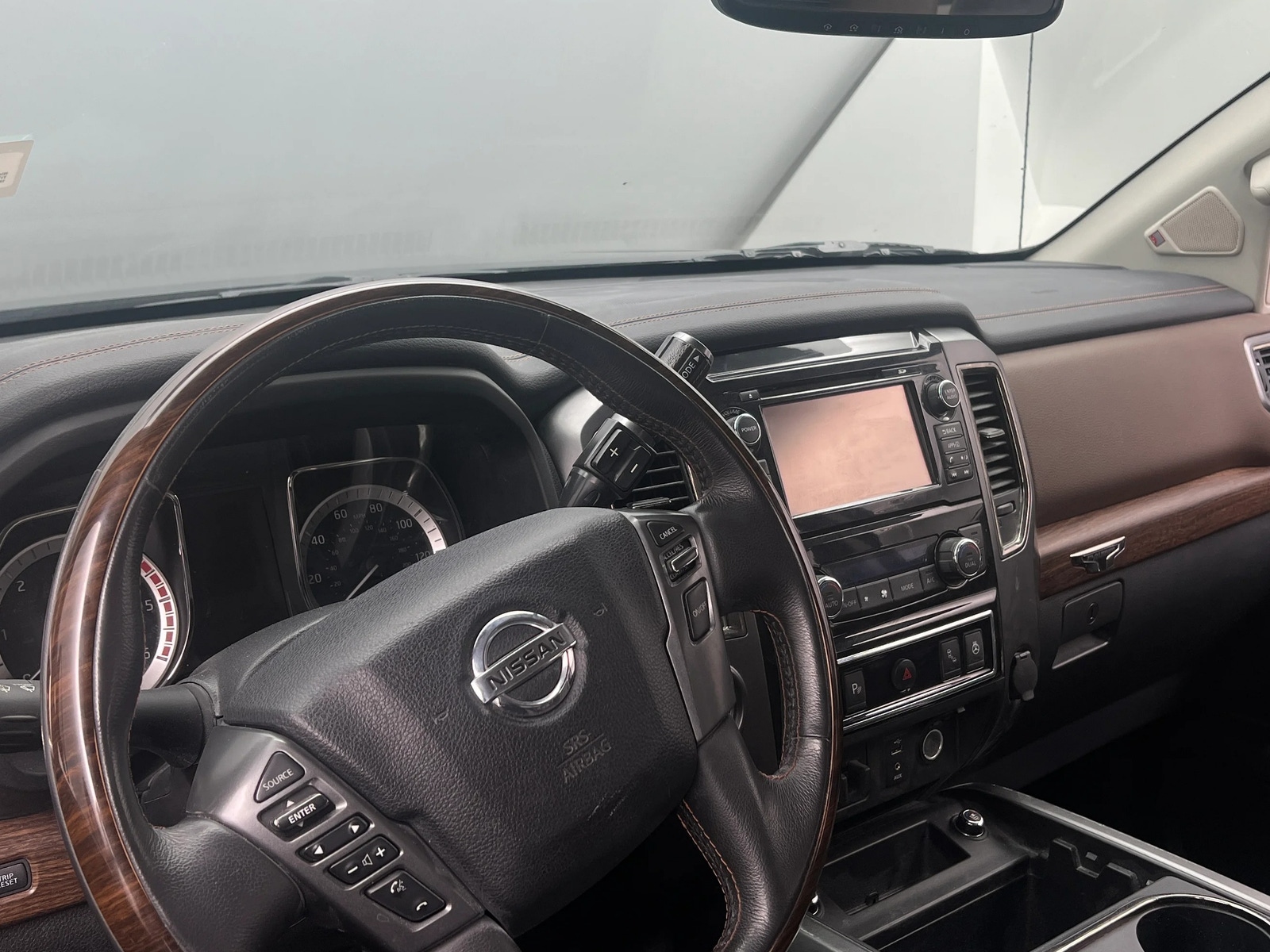 Thumbnail: 2017 Nissan Titan - 2