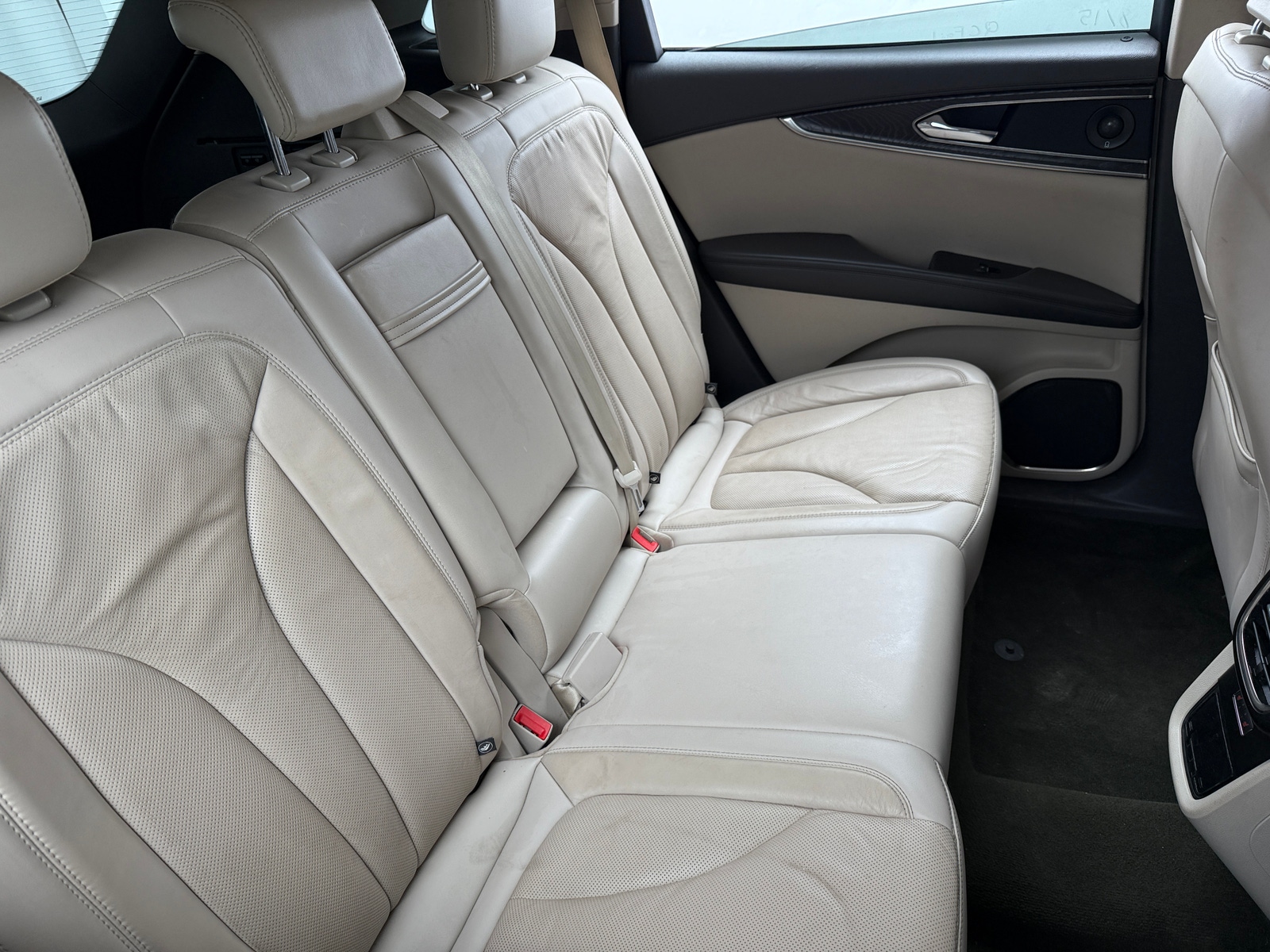 Thumbnail: 2019 Lincoln Nautilus - 5
