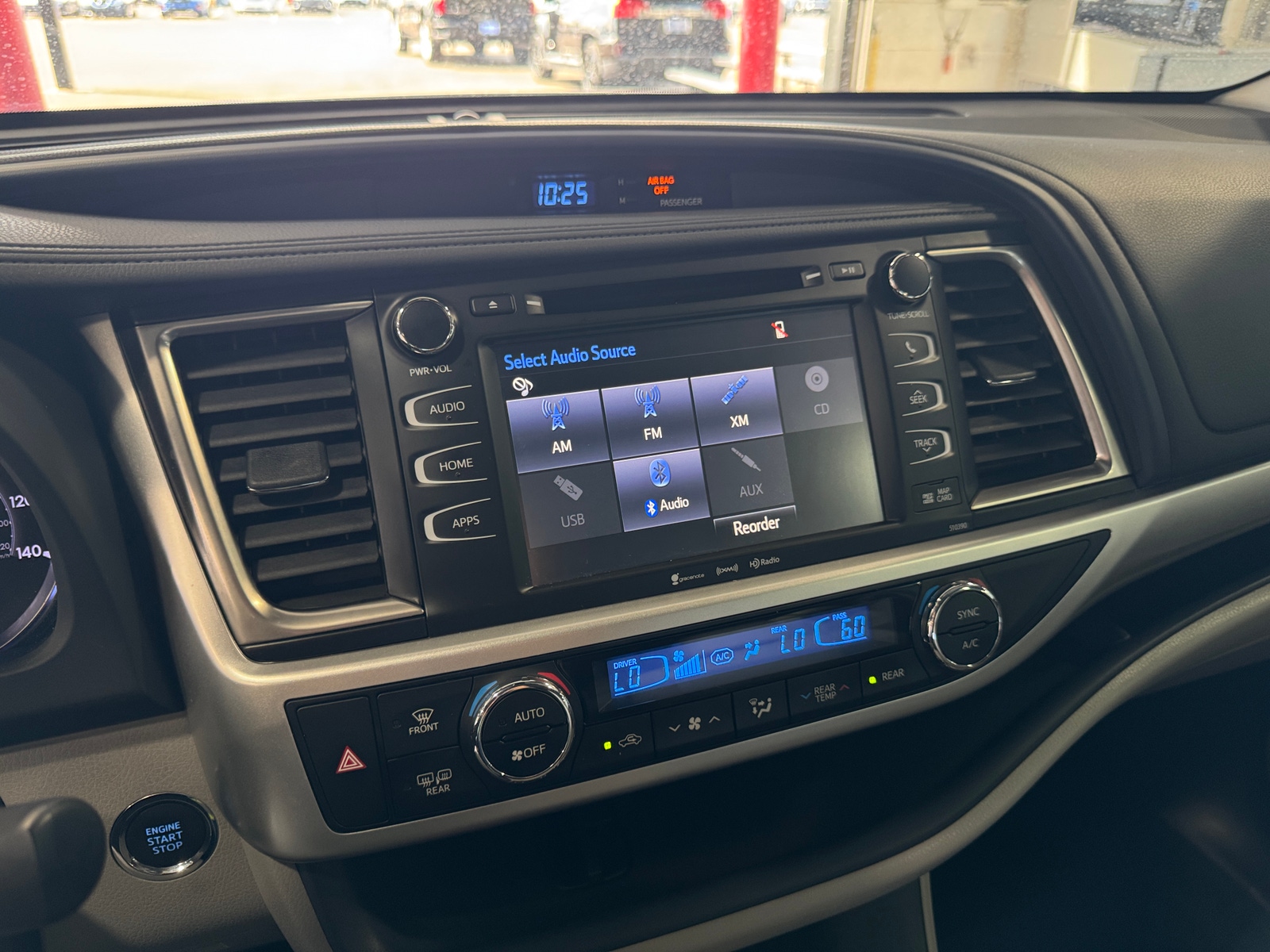 Thumbnail: 2019 Toyota Highlander - 3