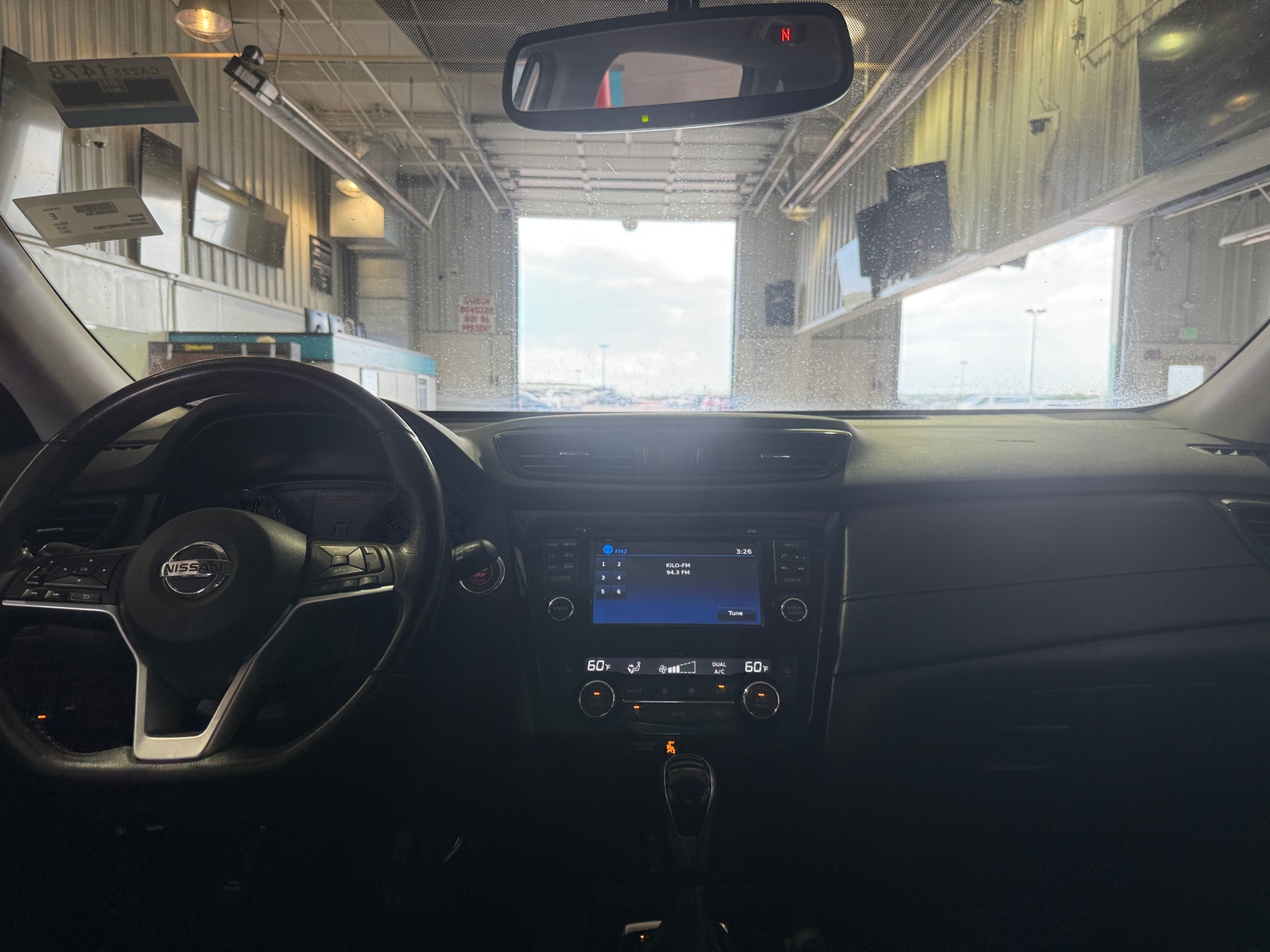 Thumbnail: 2017 Nissan Rogue - 3