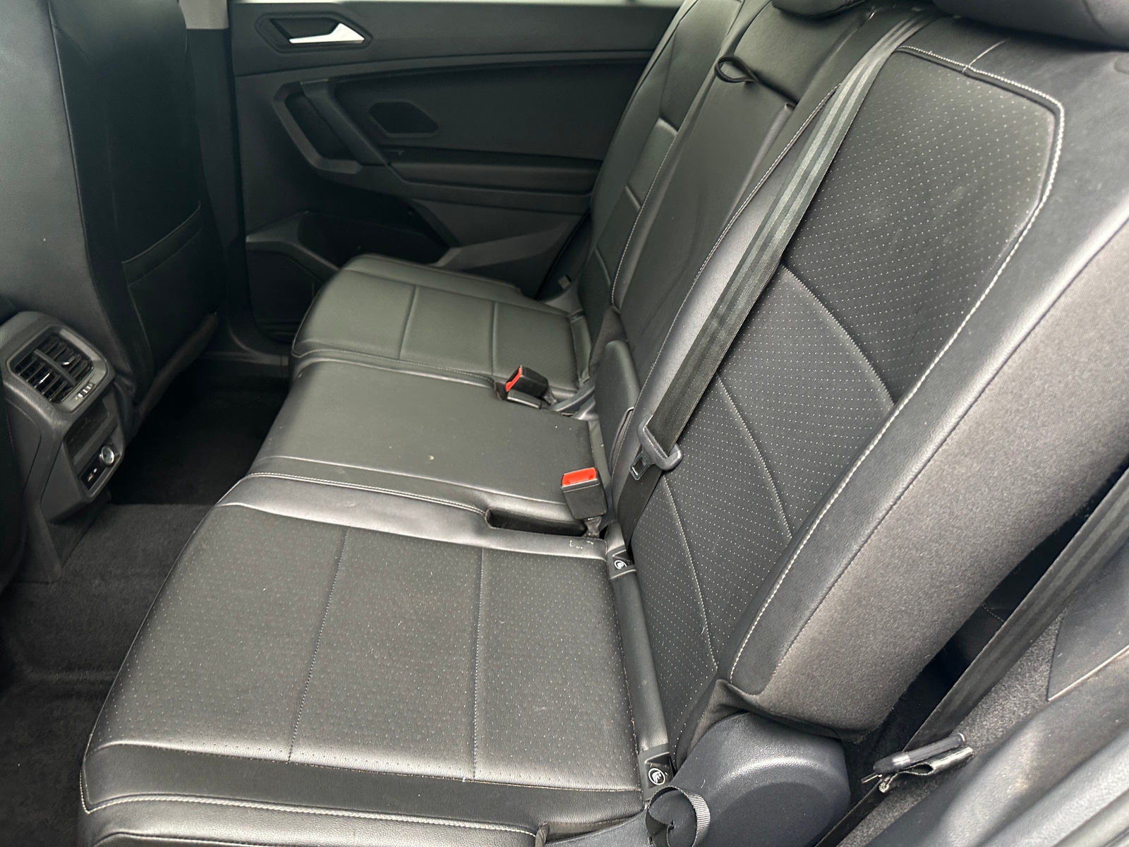Thumbnail: 2019 Volkswagen Tiguan - 5