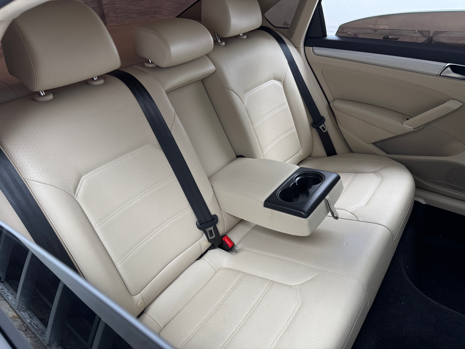 Thumbnail: 2019 Volkswagen Passat - 5