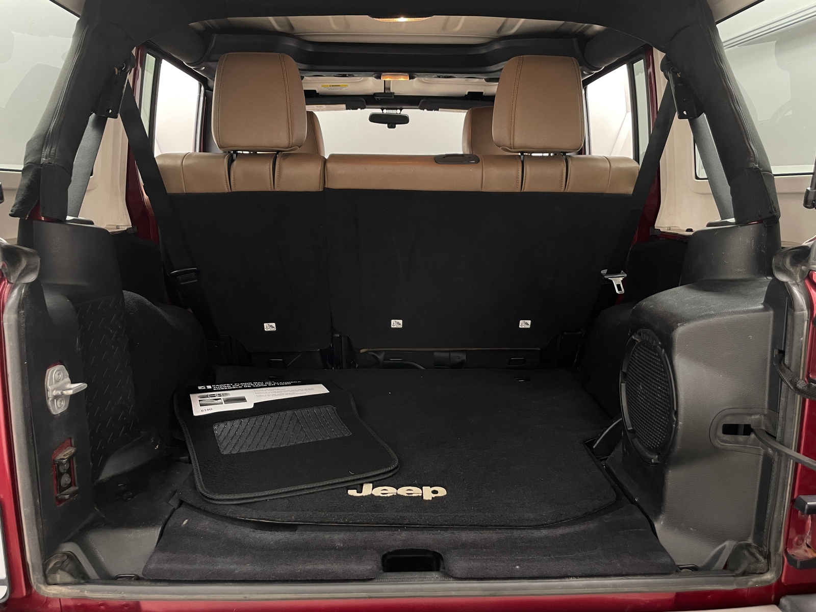 Thumbnail: 2012 Jeep Wrangler - 6