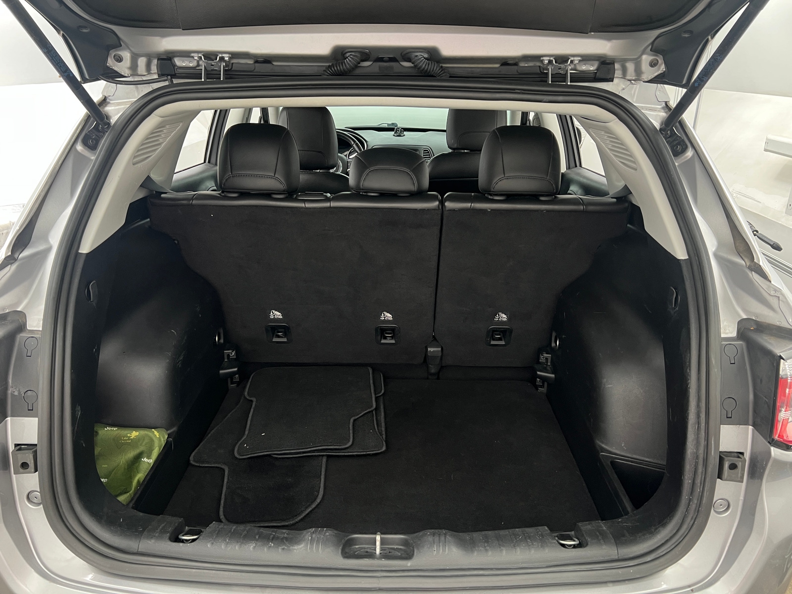 Thumbnail: 2019 Jeep Compass - 7