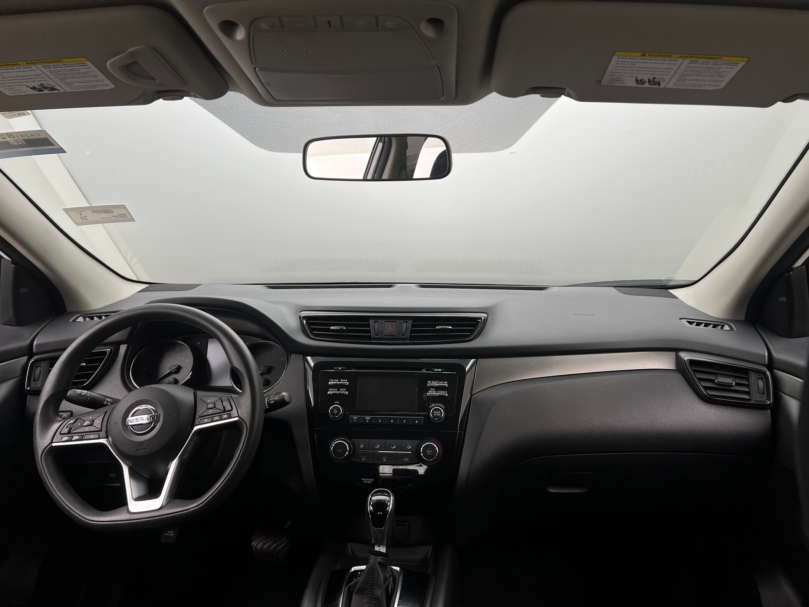Thumbnail: 2018 Nissan Rogue Sport - 3
