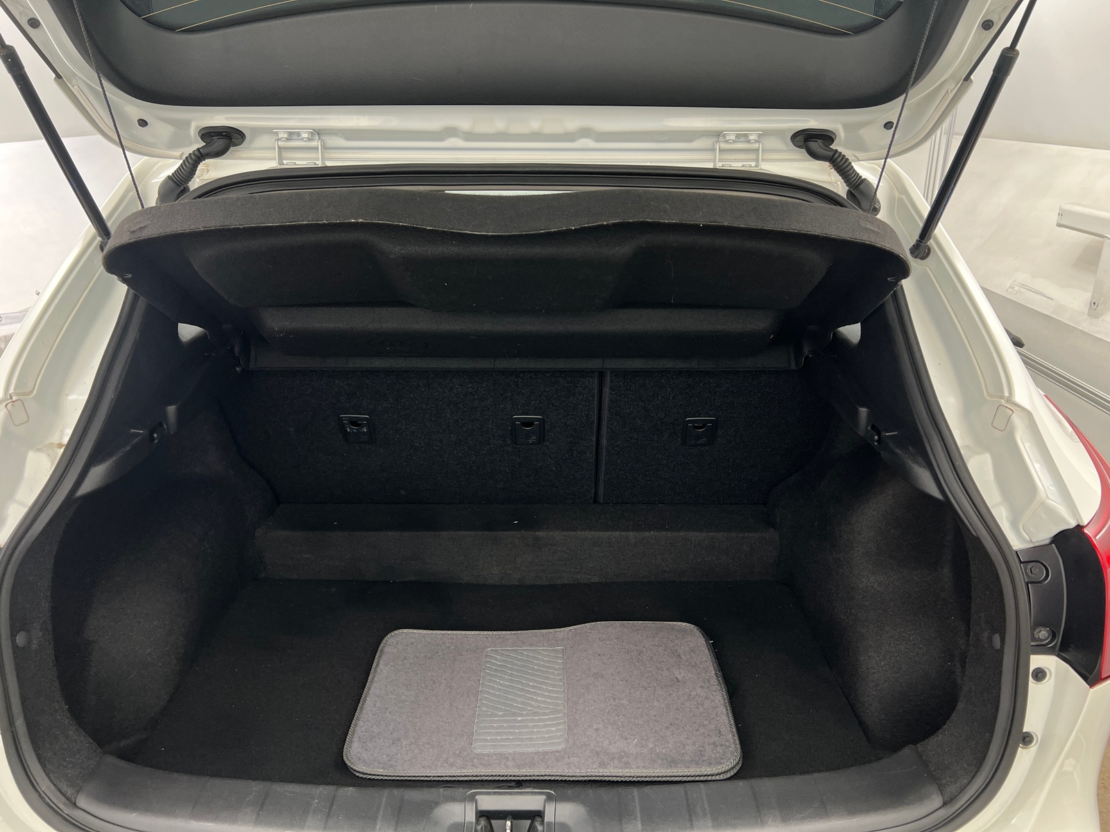 Thumbnail: 2018 Nissan Rogue Sport - 7
