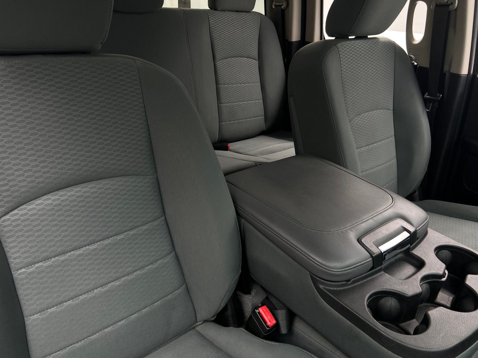 Thumbnail: 2019 RAM 1500 Classic - 2