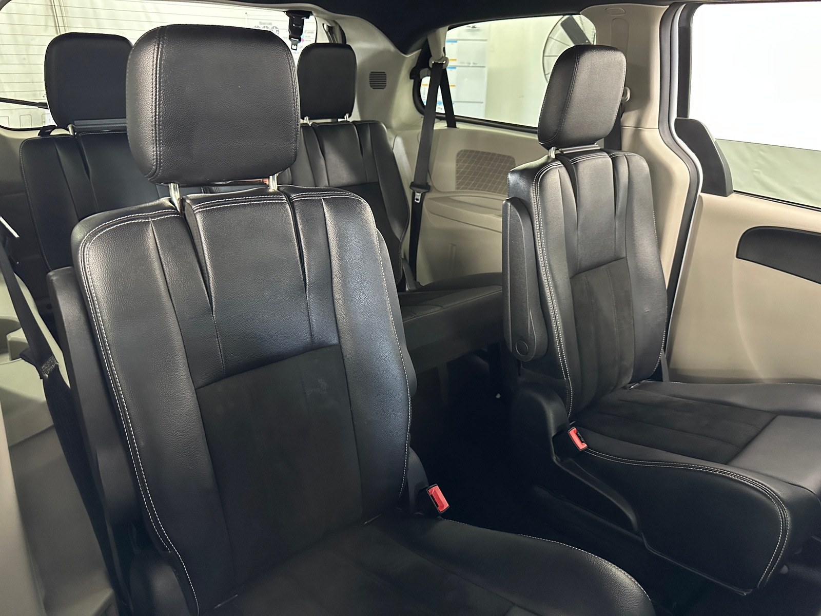 Thumbnail: 2019 Dodge Grand Caravan - 5