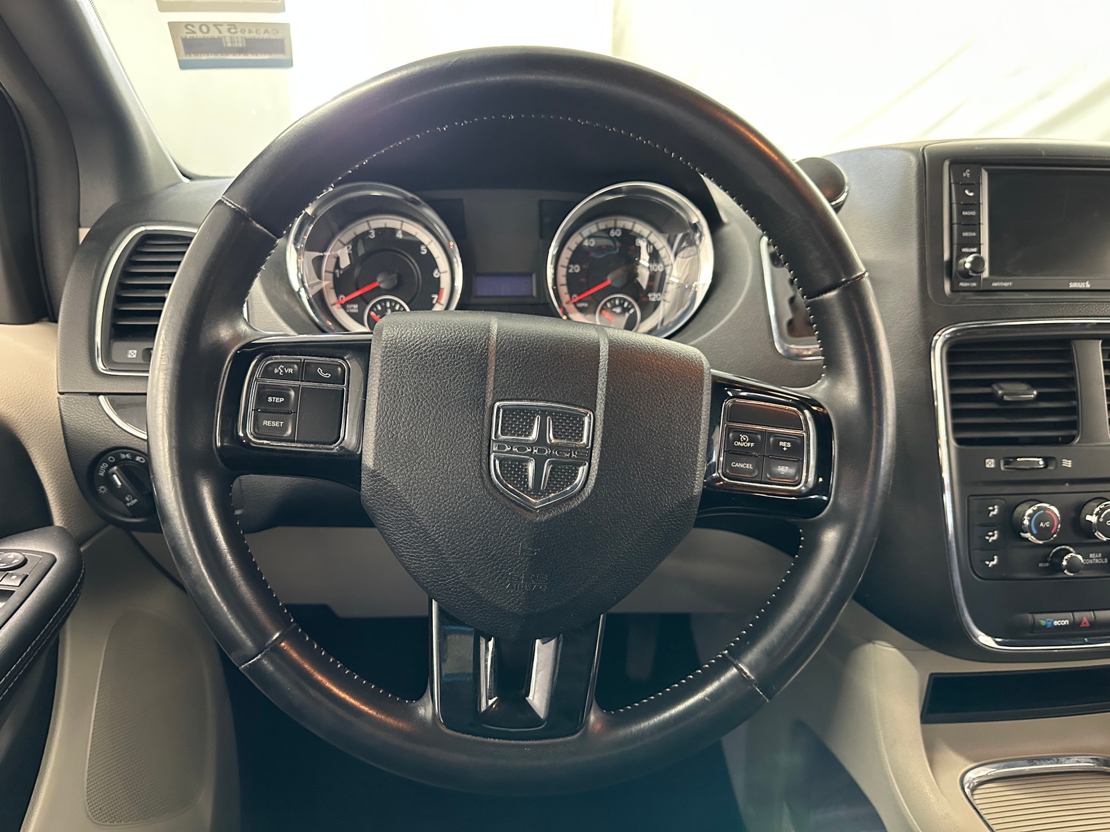 Thumbnail: 2019 Dodge Grand Caravan - 4