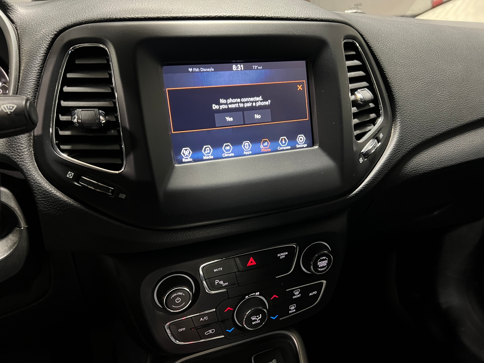 Thumbnail: 2018 Jeep Compass - 4