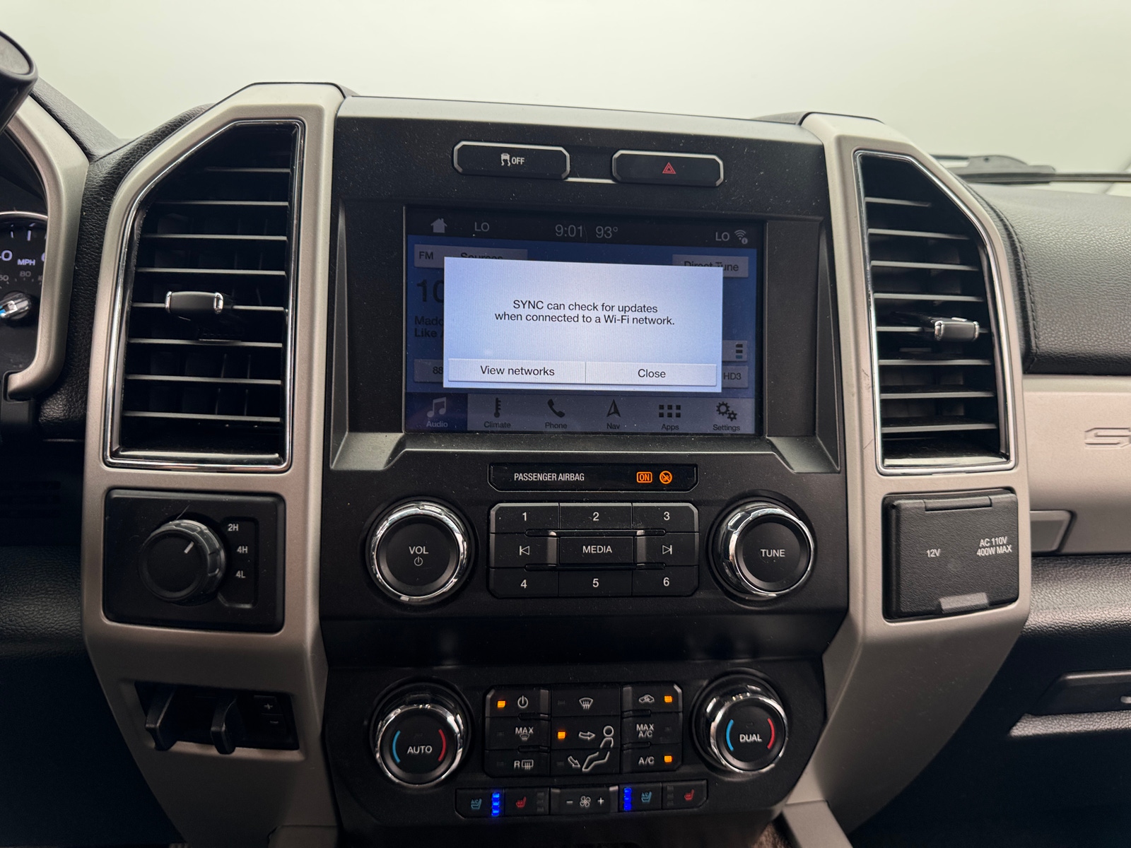 Thumbnail: 2019 Ford Econoline - 4