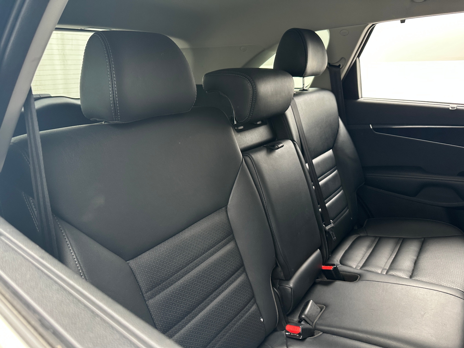 Thumbnail: 2018 Kia Sorento - 5