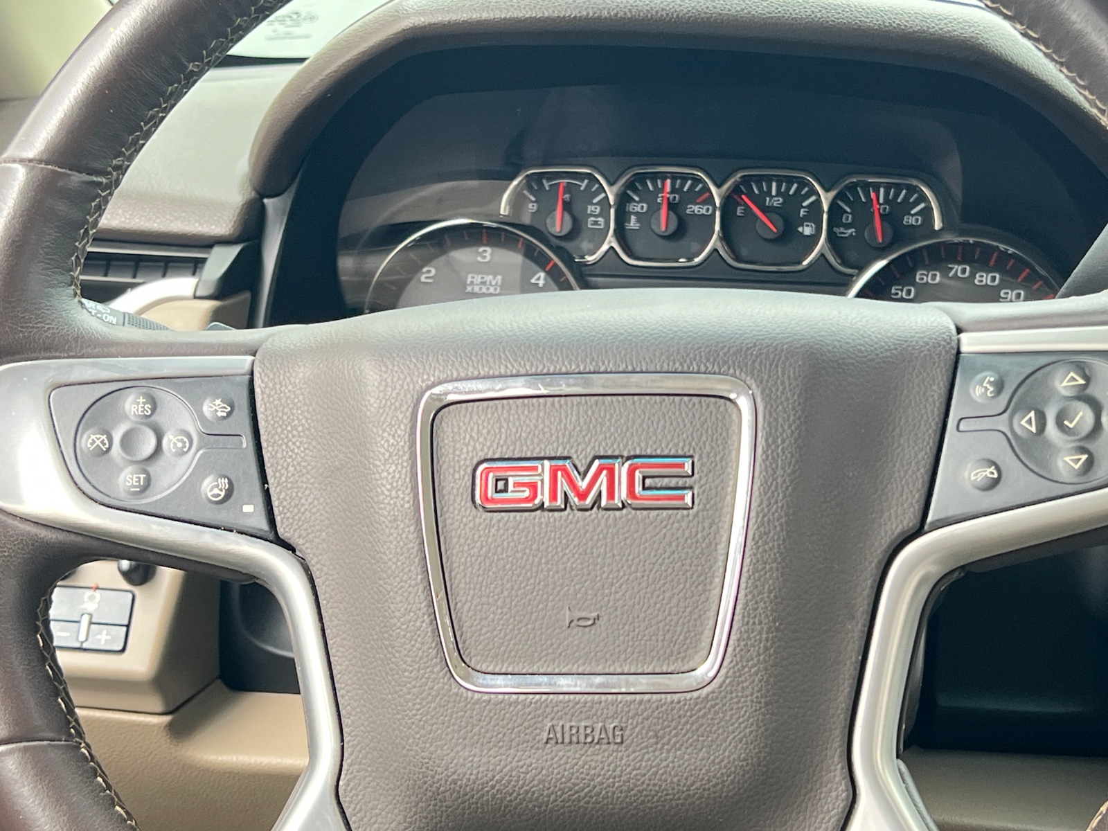 Thumbnail: 2016 GMC Yukon - 4