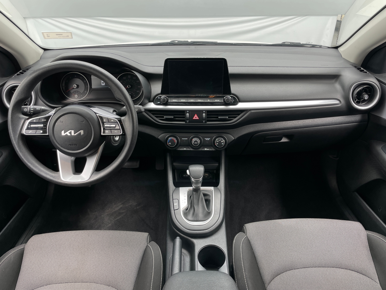 Thumbnail: 2024 Kia Forte - 3