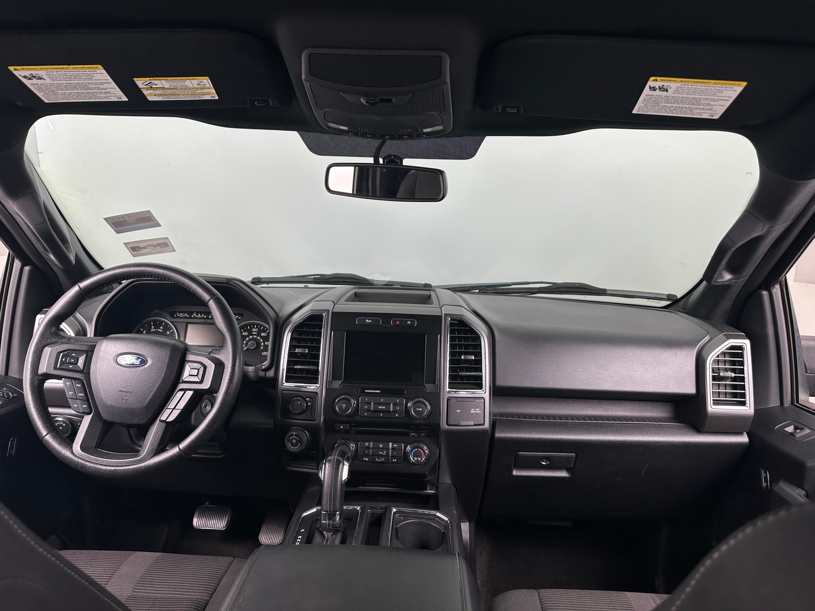 Thumbnail: 2016 Ford Econoline - 3