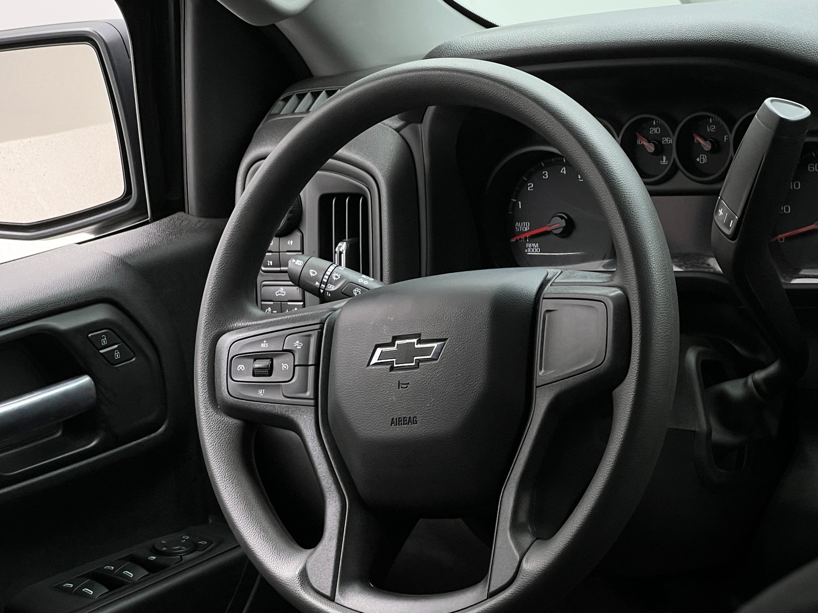 Thumbnail: 2024 Chevrolet Silverado 1500 - 5