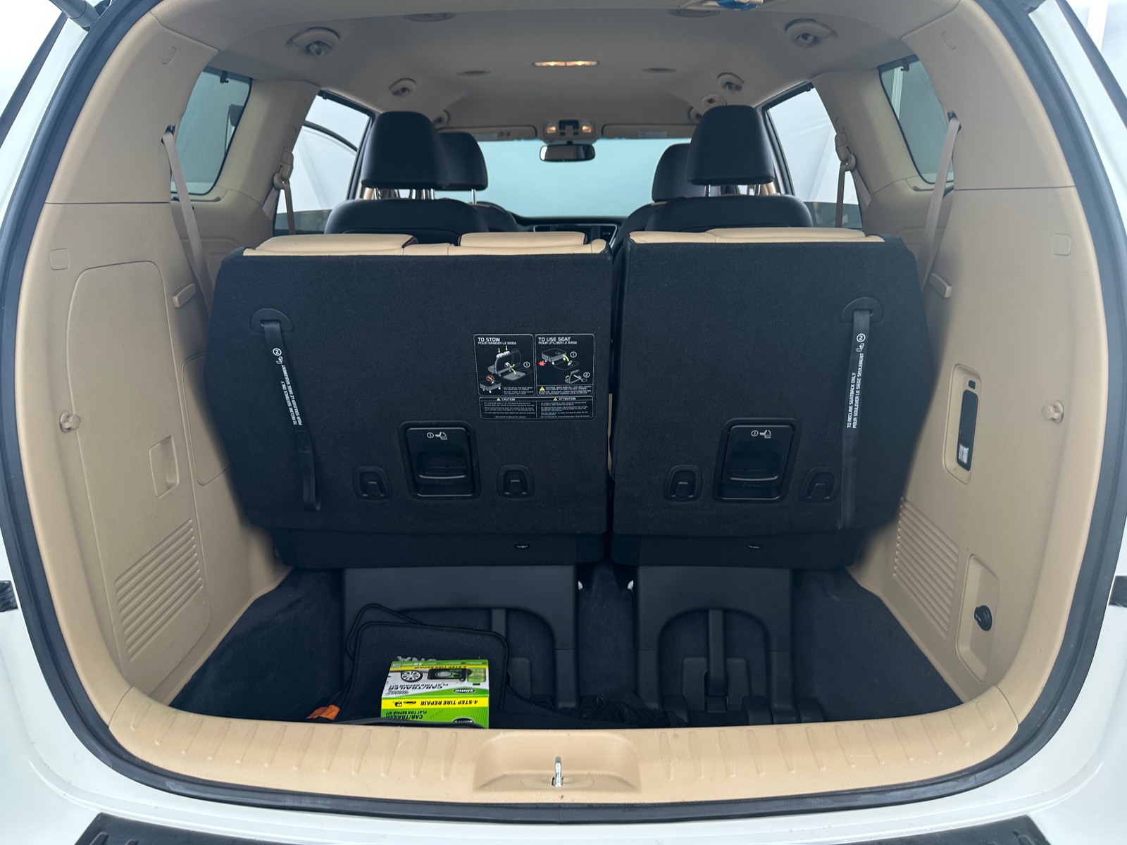 Thumbnail: 2017 Kia Sedona - 6