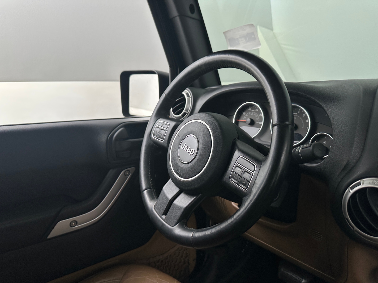 Thumbnail: 2017 Jeep Wrangler - 4