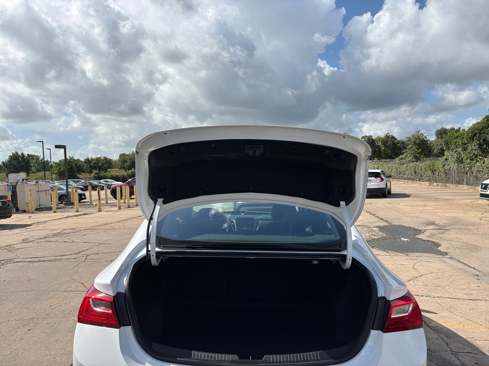 Thumbnail: 2024 Chevrolet Malibu - 6