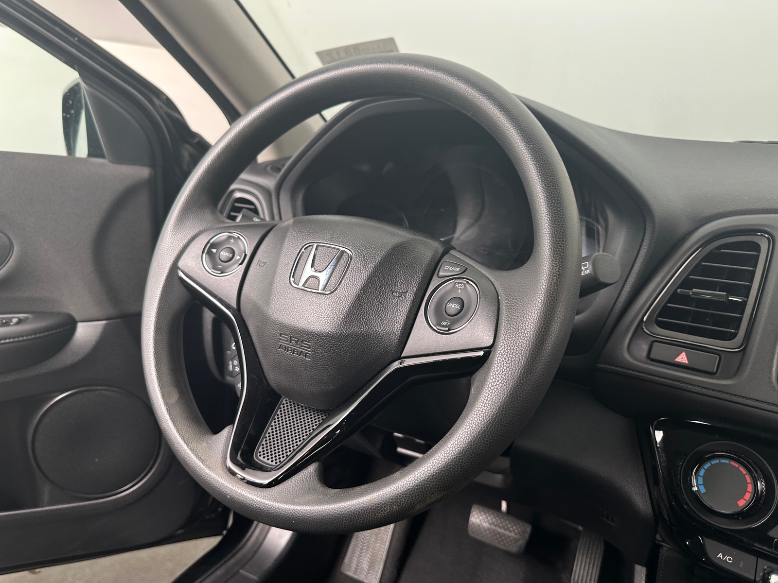 Thumbnail: 2019 Honda HR-V - 5
