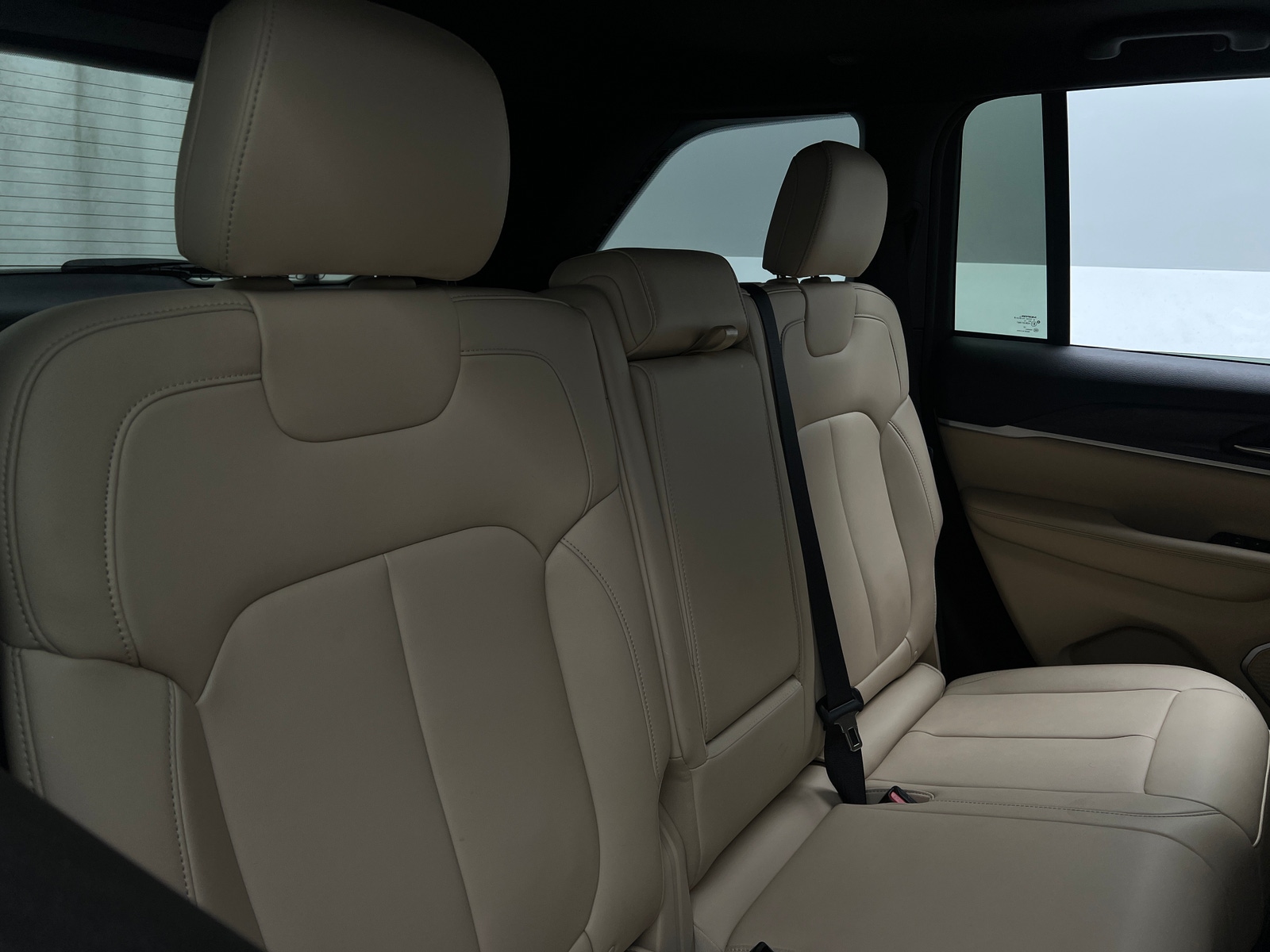 Thumbnail: 2023 Jeep Grand Cherokee - 4