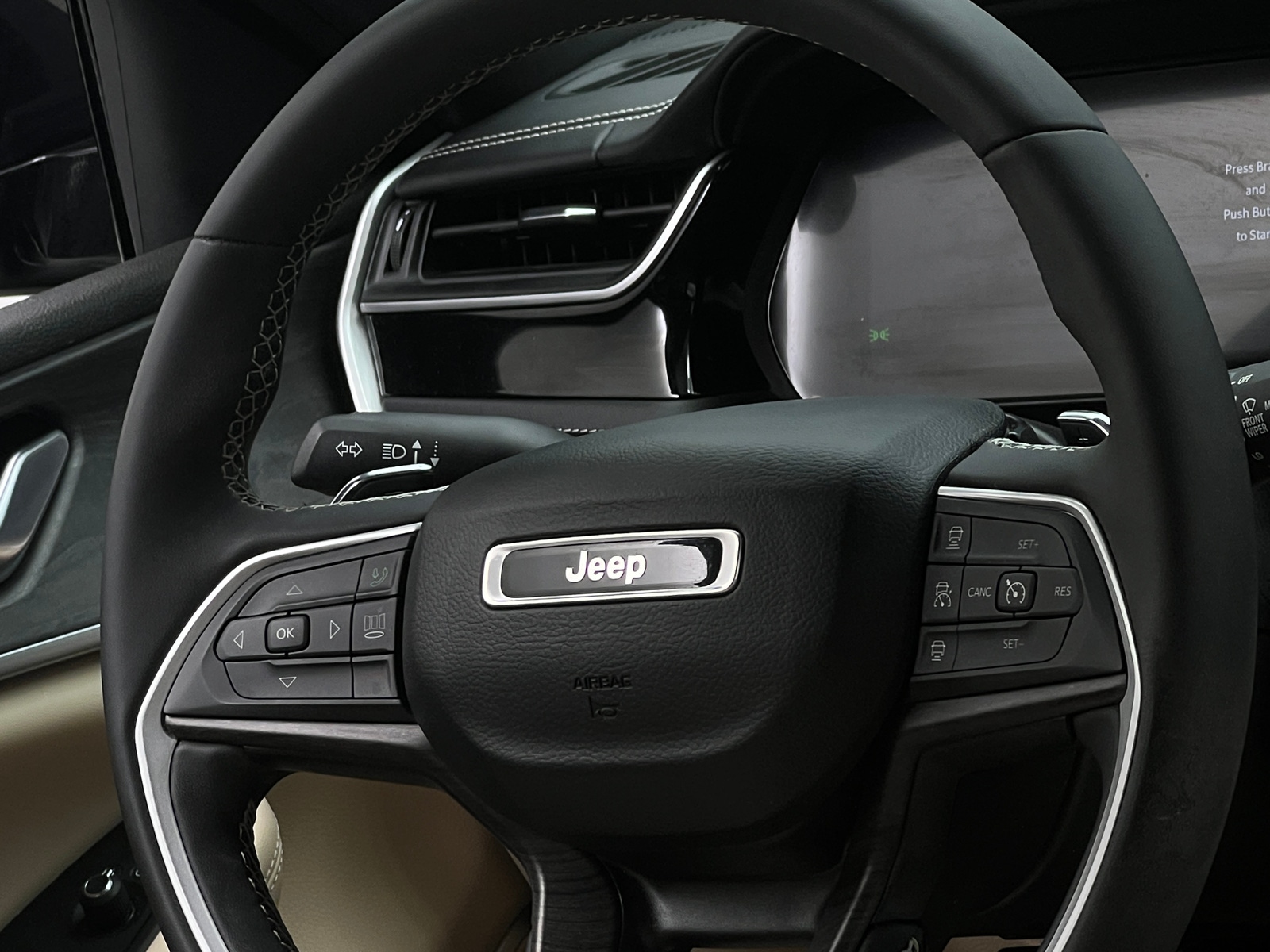 Thumbnail: 2023 Jeep Grand Cherokee - 3