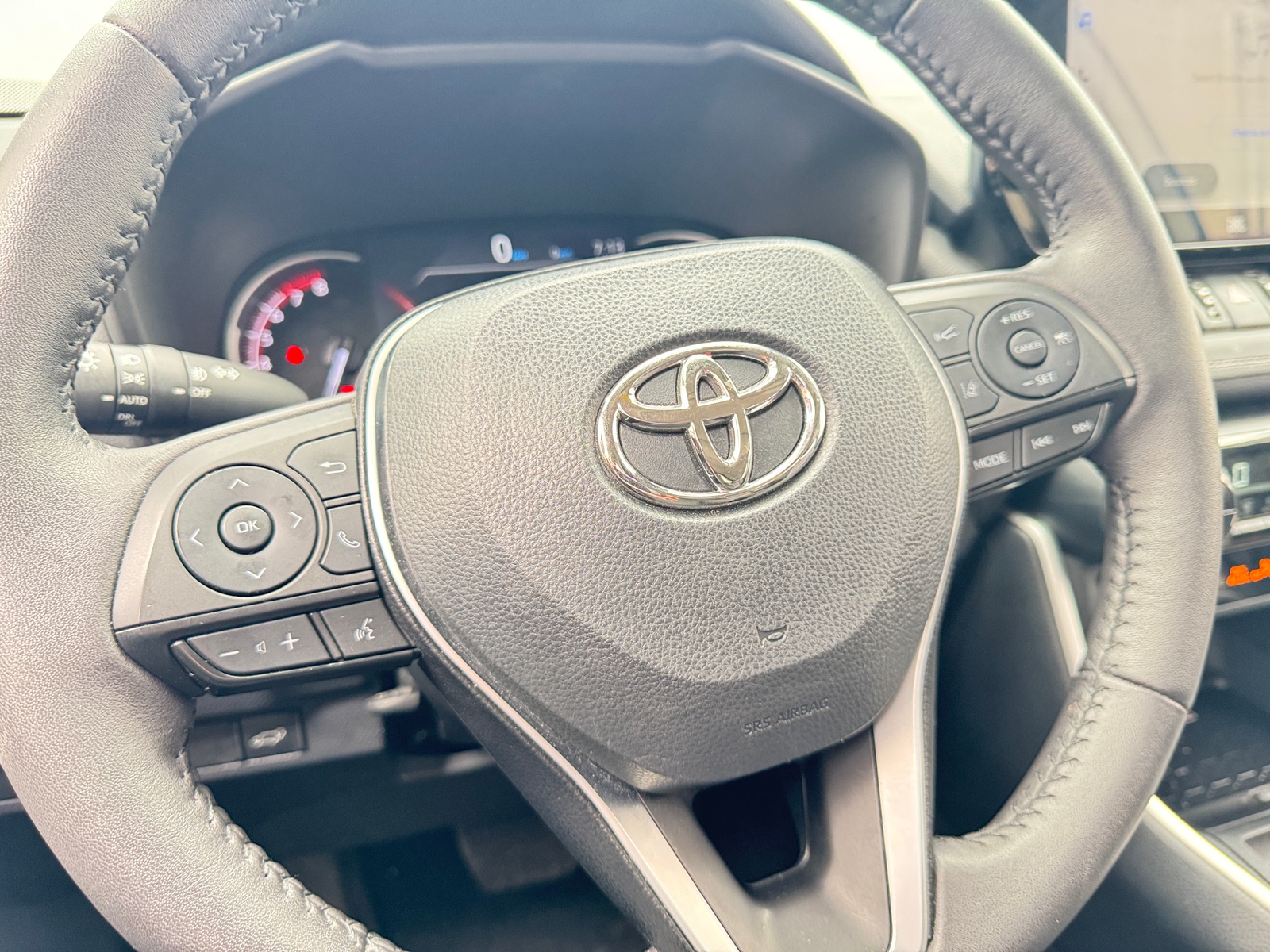 Thumbnail: 2023 Toyota RAV4 - 4