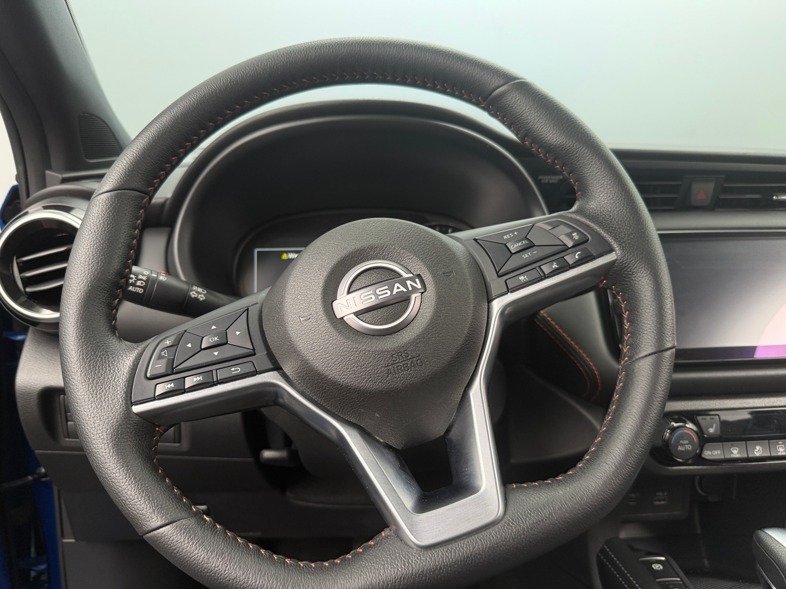 Thumbnail: 2023 Nissan Kicks - 5