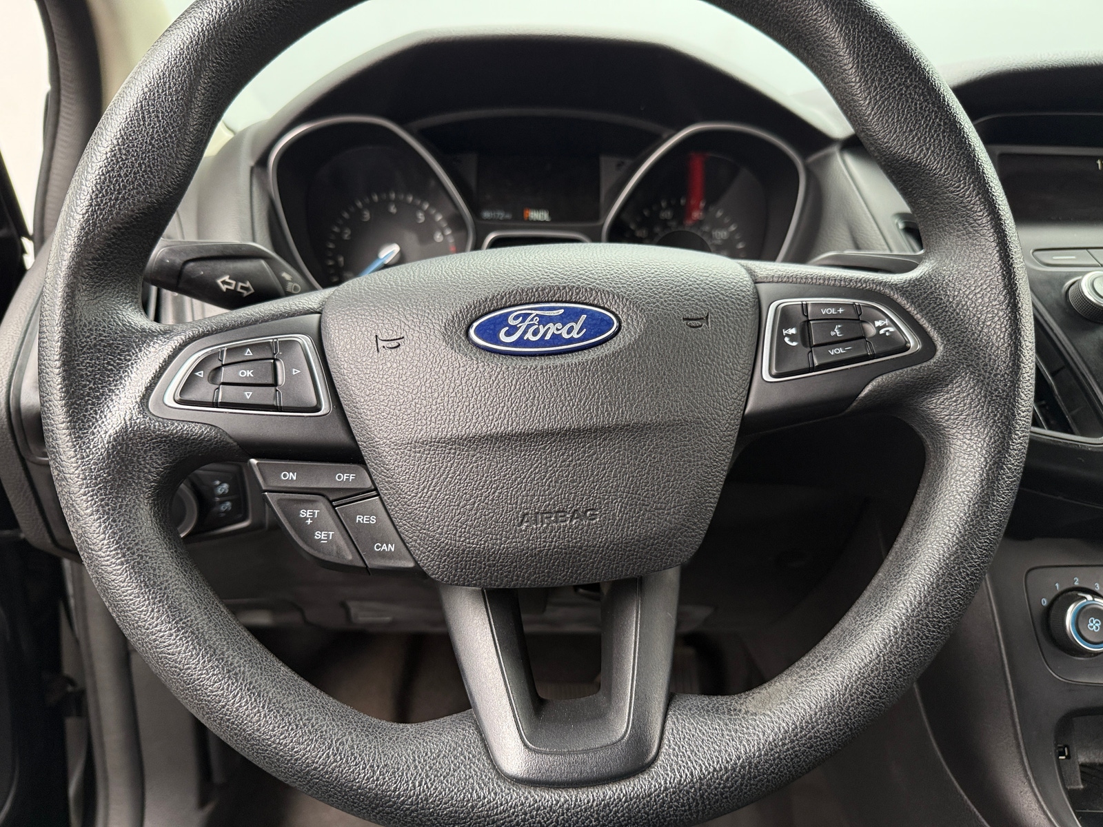 Thumbnail: 2018 Ford Focus - 5