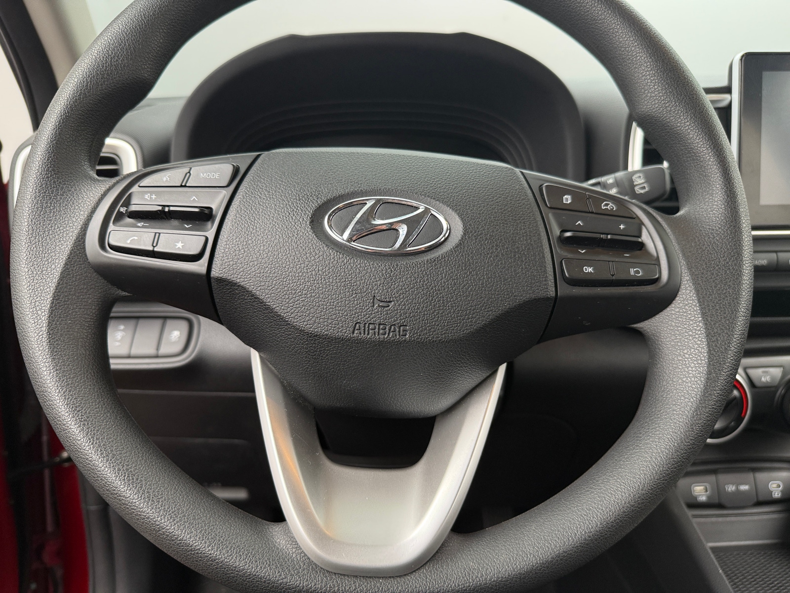 Thumbnail: 2023 Hyundai Venue - 5