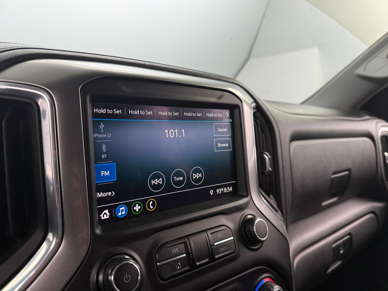 Thumbnail: 2019 Chevrolet Silverado 1500 - 4