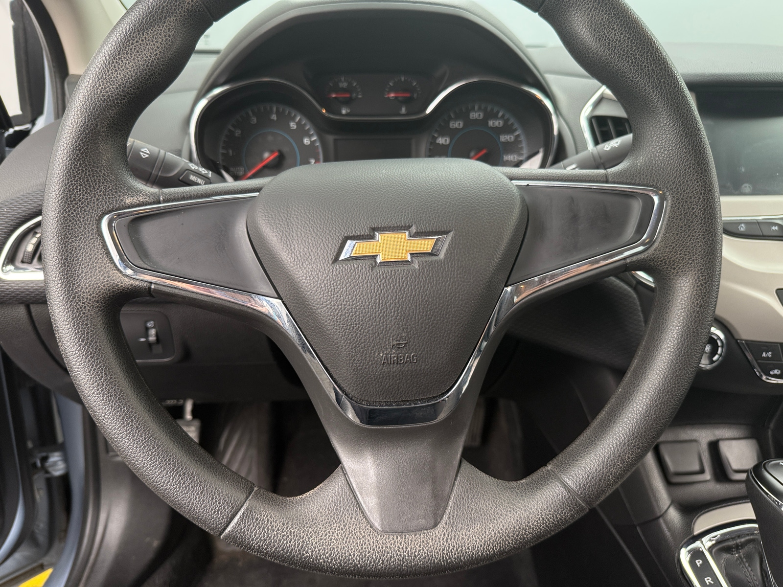 Thumbnail: 2018 Chevrolet Cruze - 5