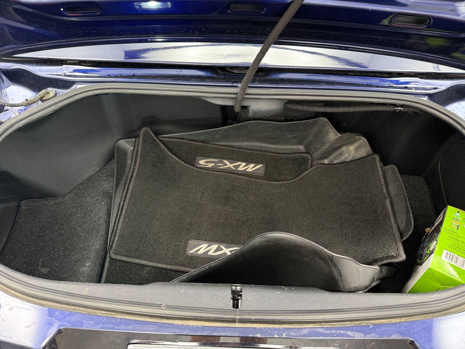 Thumbnail: 2011 Mazda MX-5 Miata - 5