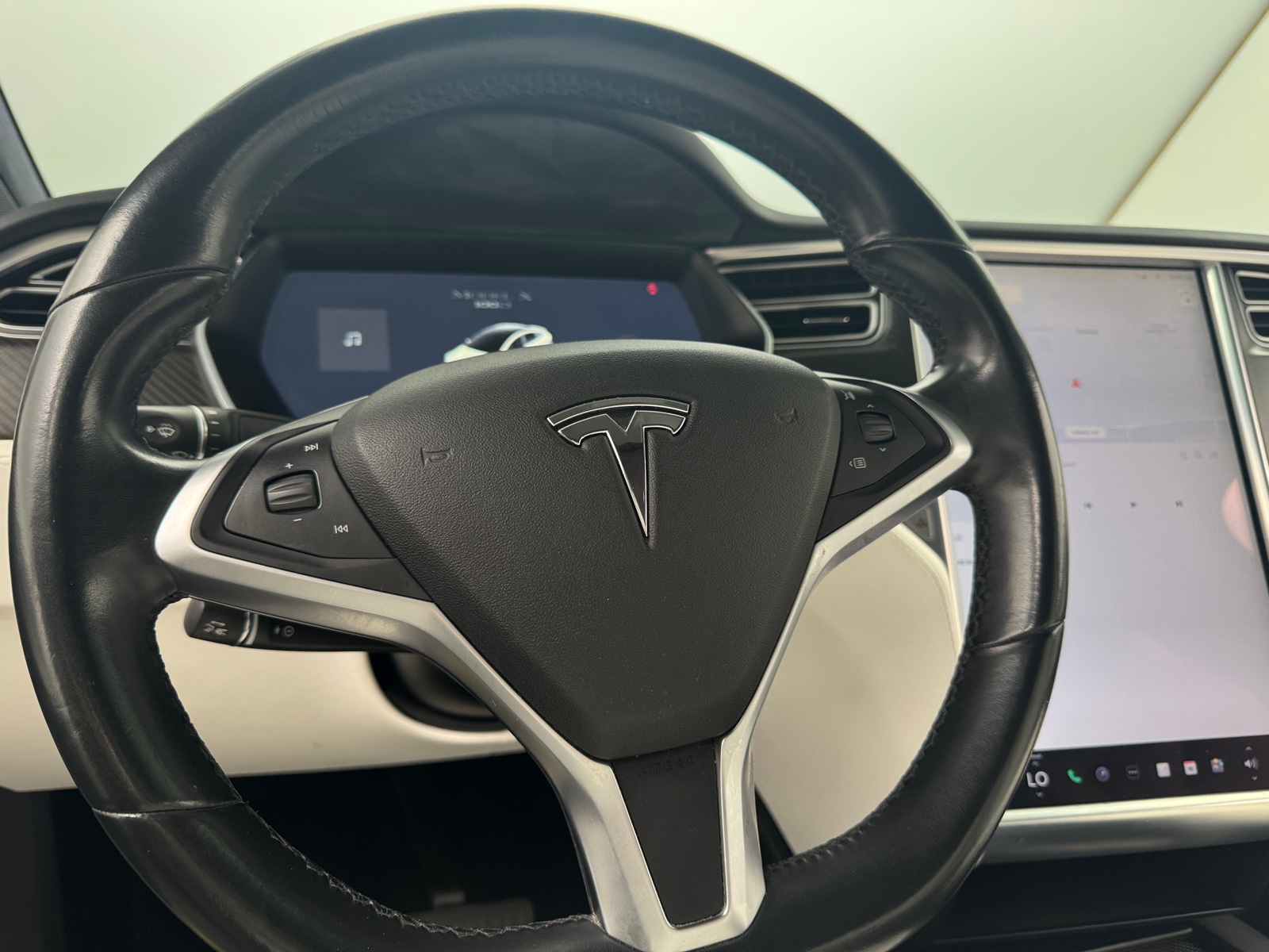 Thumbnail: 2018 Tesla Model X - 4