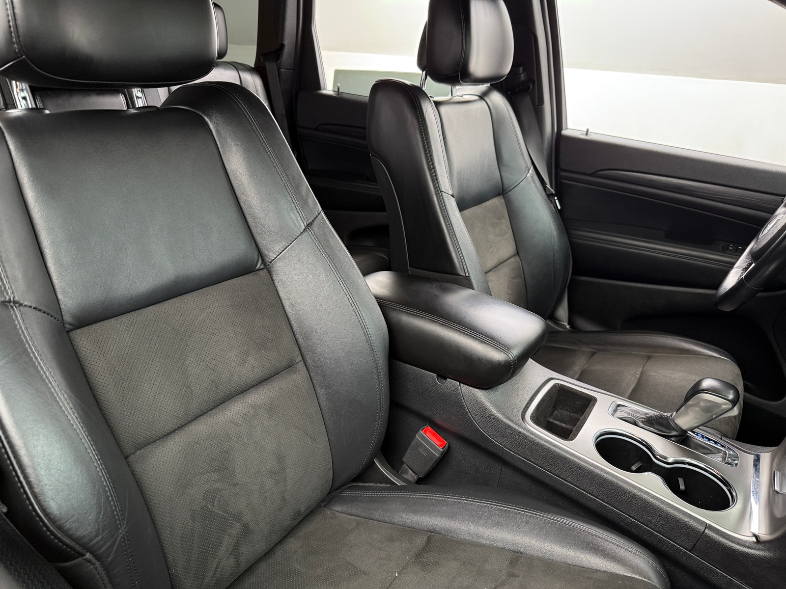 Thumbnail: 2020 Jeep Grand Cherokee - 2