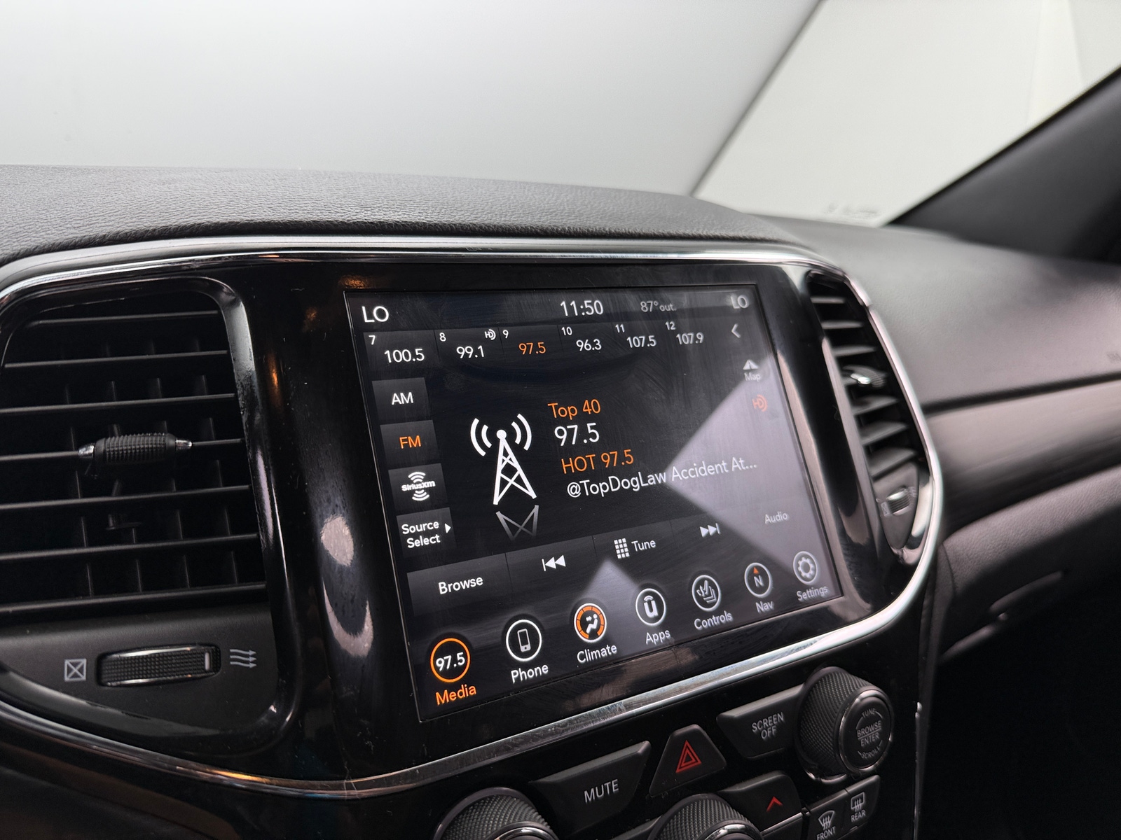 Thumbnail: 2020 Jeep Grand Cherokee - 4