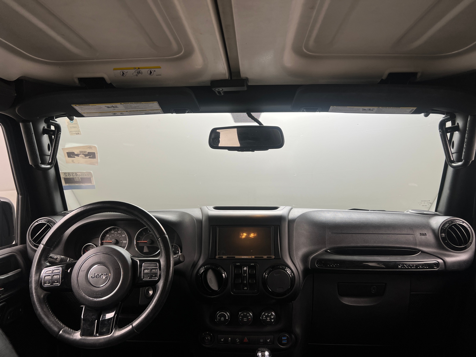 Thumbnail: 2015 Jeep Wrangler - 3