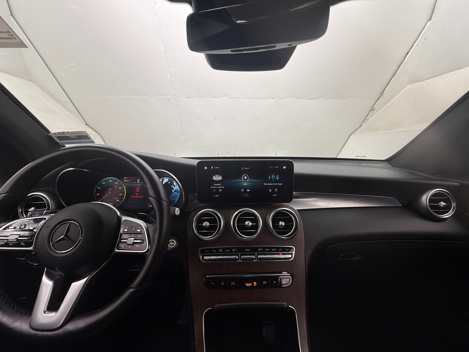 Thumbnail: 2022 Mercedes-Benz GLC - 3