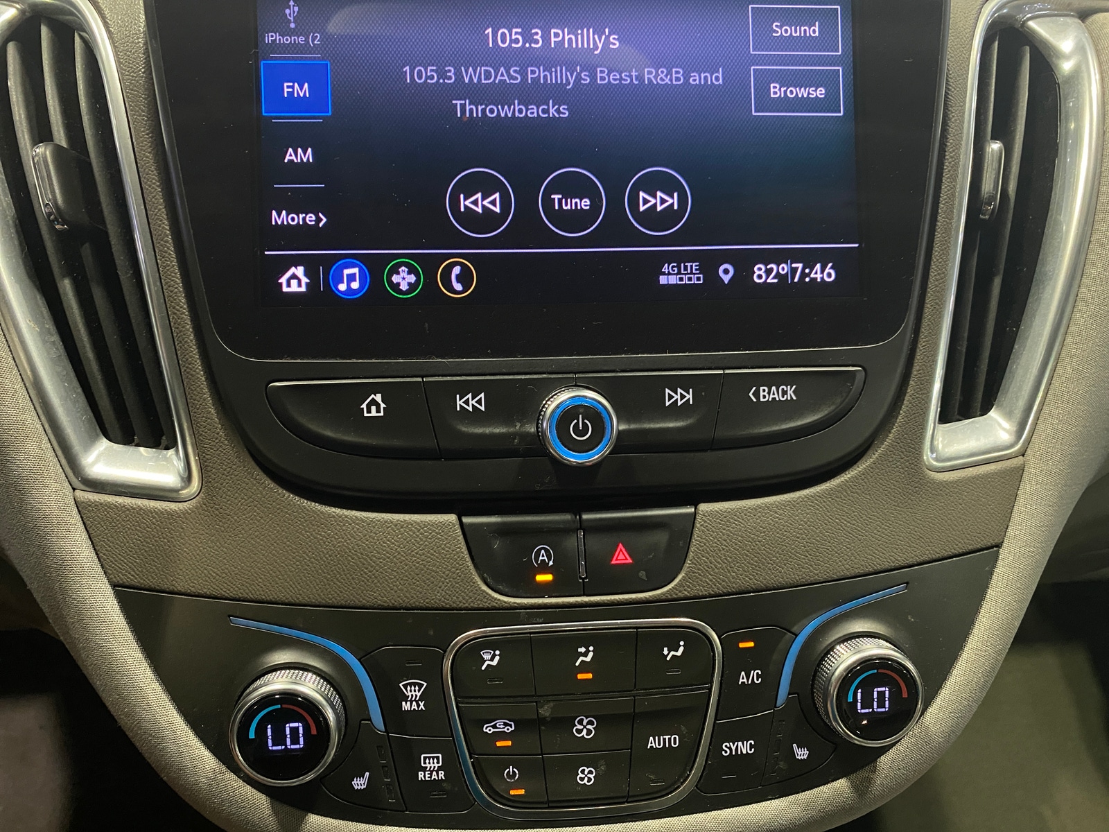 Thumbnail: 2020 Chevrolet Malibu - 4